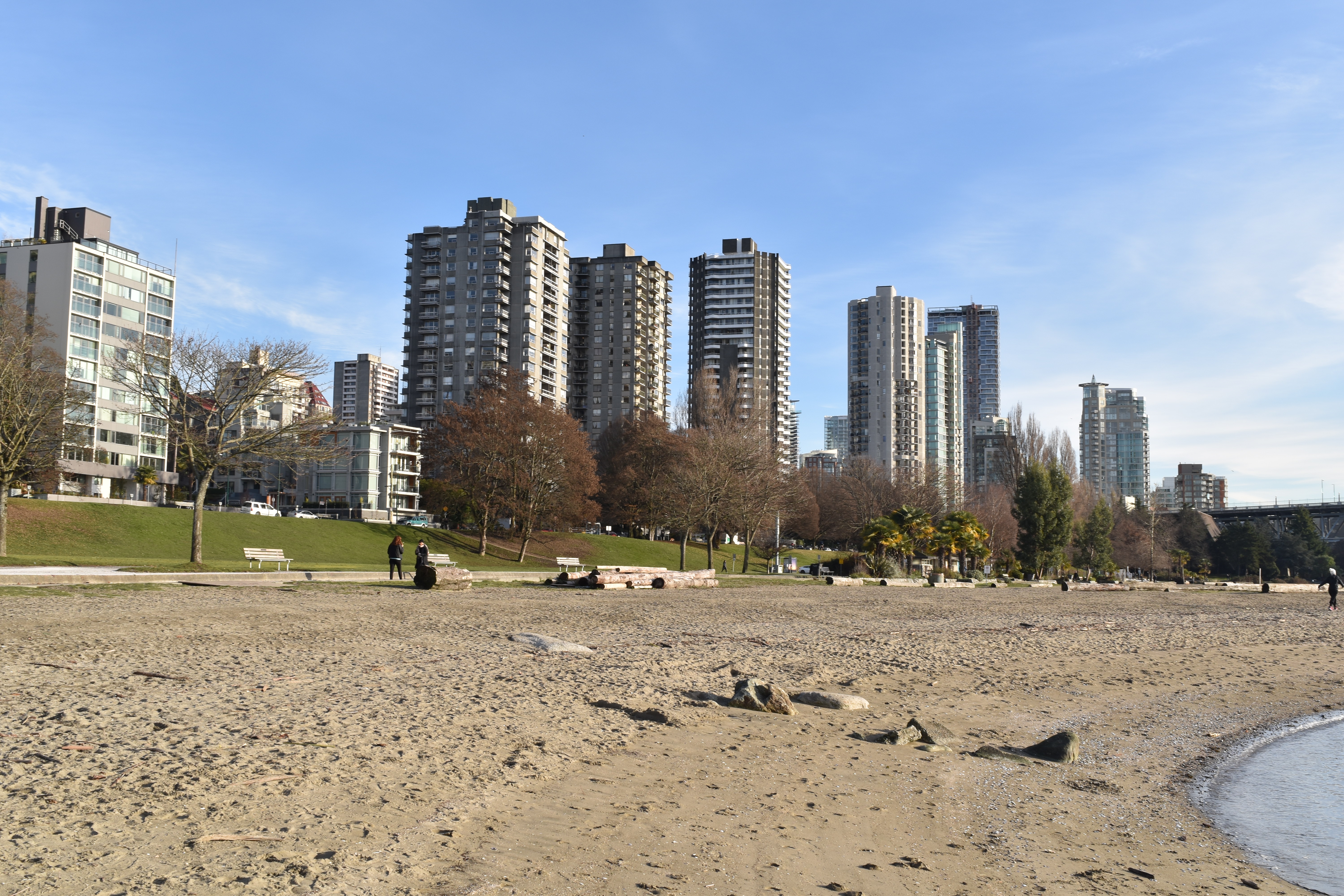 Skyline Vancouver Beach